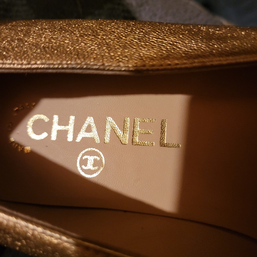 Rose metallic Coco Chanelle loafers. Size 37 - Picture 4 of 16